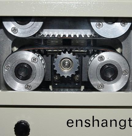 全自動衕軸(zhou)線剝(bo)線機(ji)